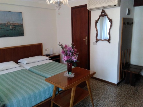 Albergo Al Gobbo image 8